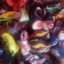 Supplying genuine brand-name old shoes (Nike, Adidas, JORDAN) which can be inspected and verified at