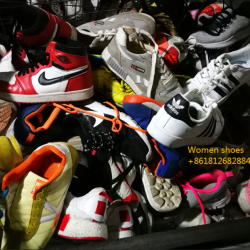 Used shoes/ sneakers/NIKE/ADIDAS/PUMA/ leather shoes