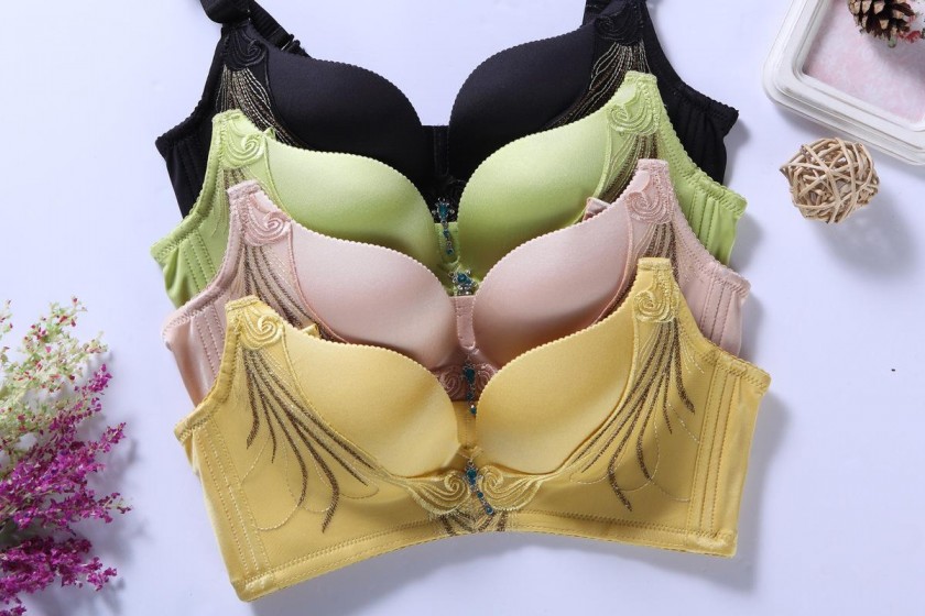 Comfortable second-hand bra-Underwear-Others & more-Products-Used -Clothes-Trade